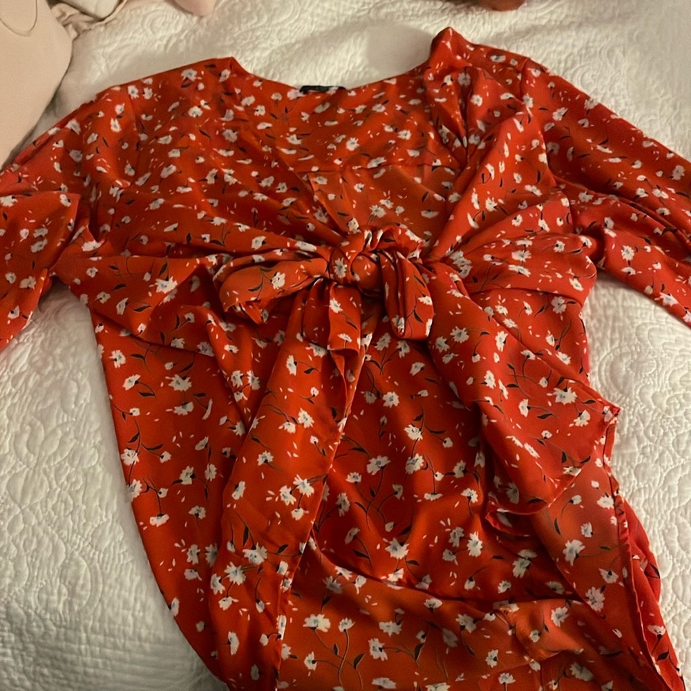 Flower red blouse